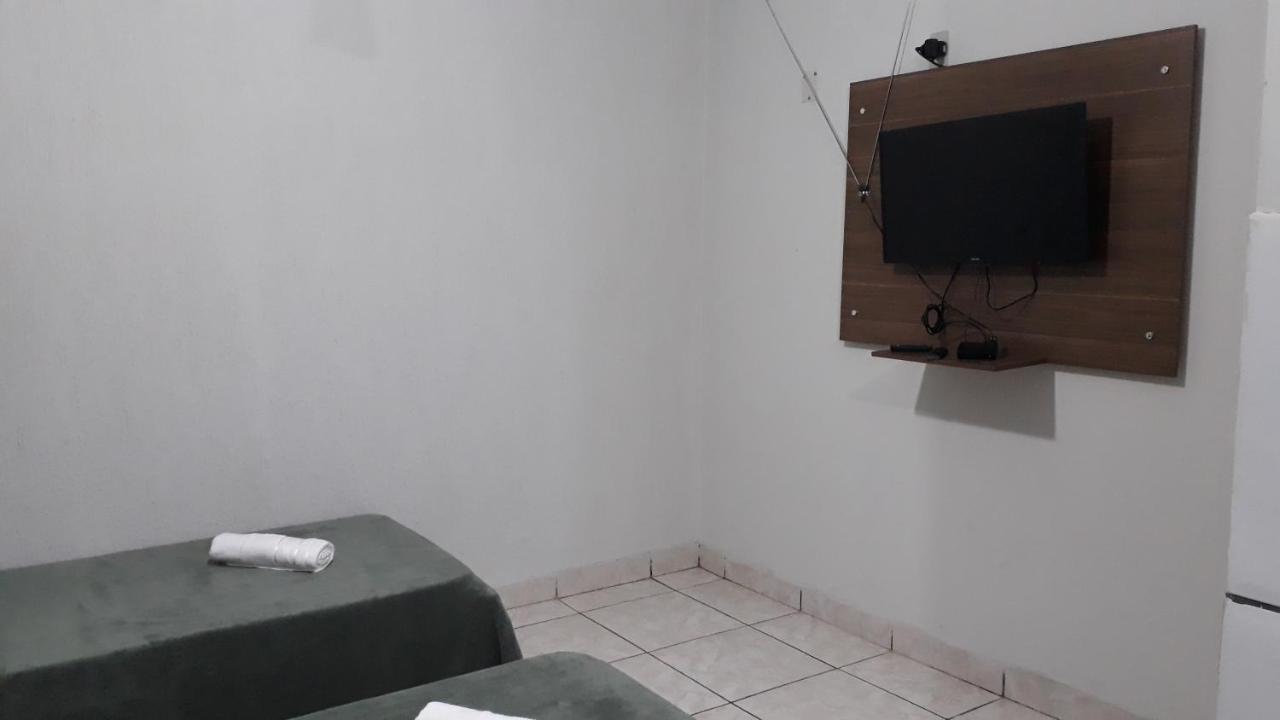 Hotel Rosa De Saron Ituiutaba Bagian luar foto